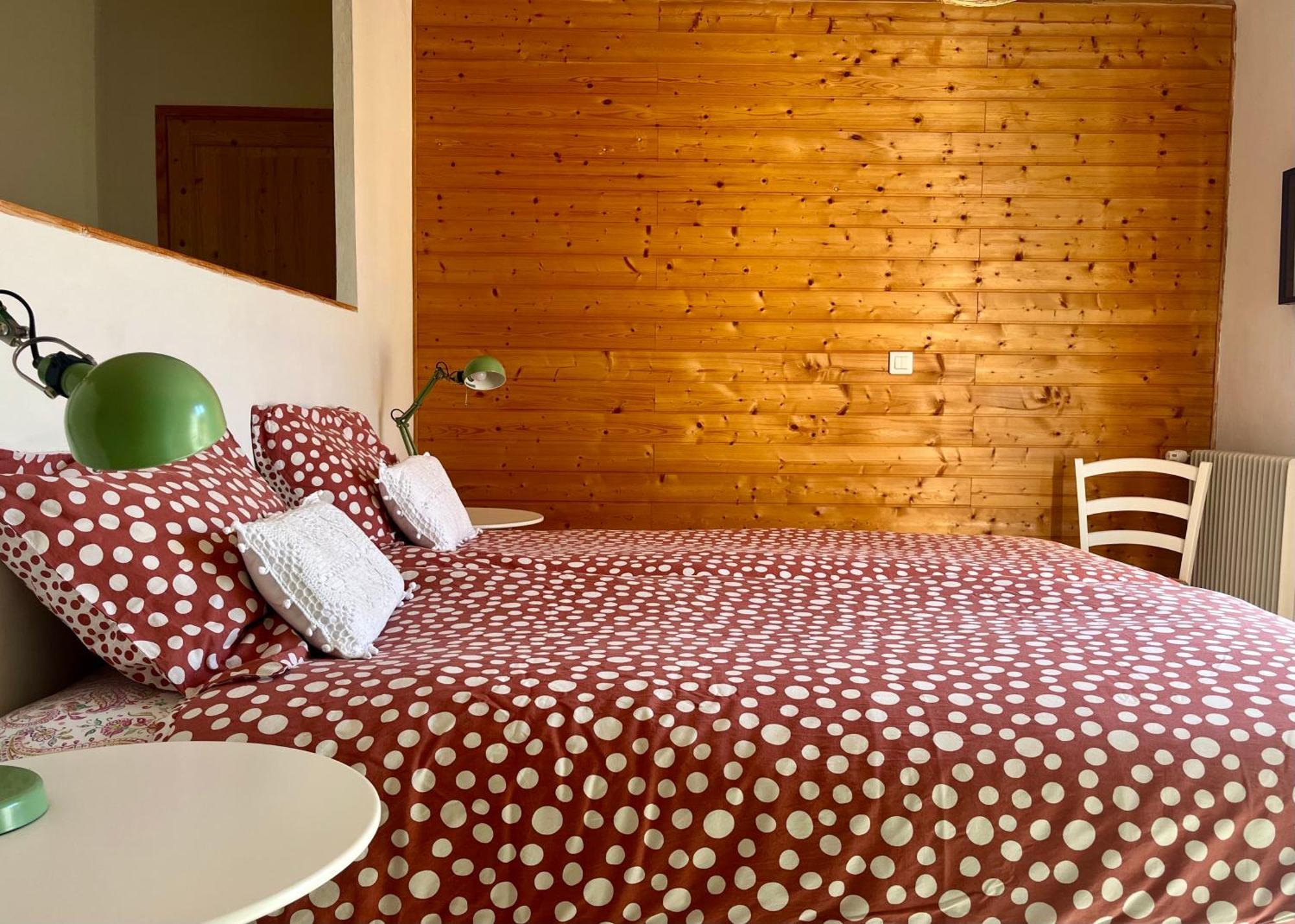 La Perle Des Montagnes - Bed And Breakfast - Chambre D Hote 弗耐特·莱班斯 外观 照片